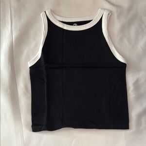 Sleeveless Top Black and White Women Size XL NWOT